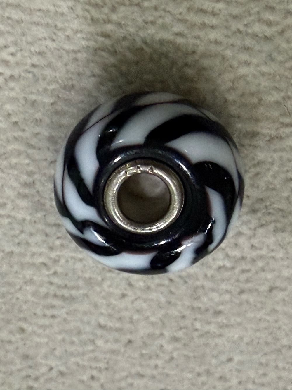 Trollbead charm - Picture 2 of 2